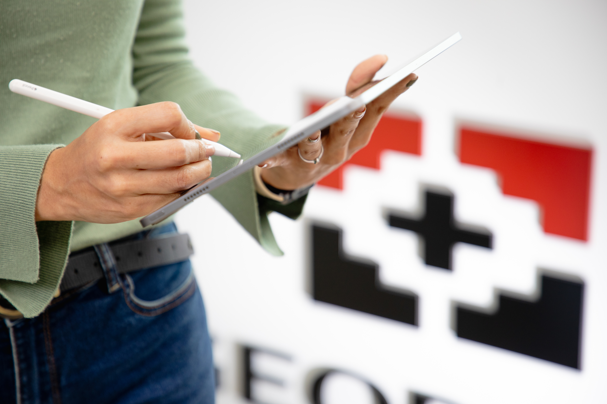 Open Information for Responsible Management